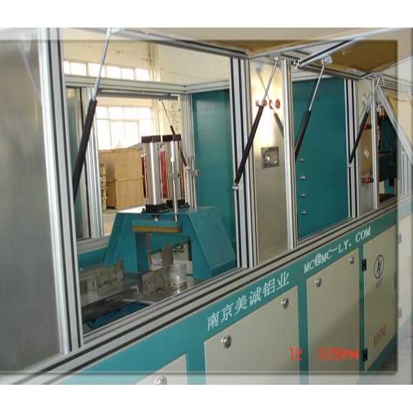 鋁型材設備防護罩要注意哪些事項呢？