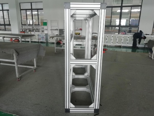 什么樣的鋁型材框架中需要用角件？